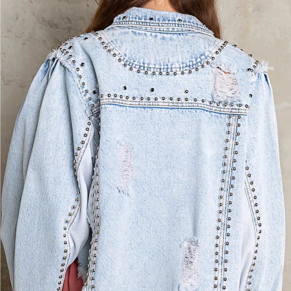 POL Rustic Studded Distressed Babe Denim Jacket size Small oversized NWOT - Picture 4 of 5